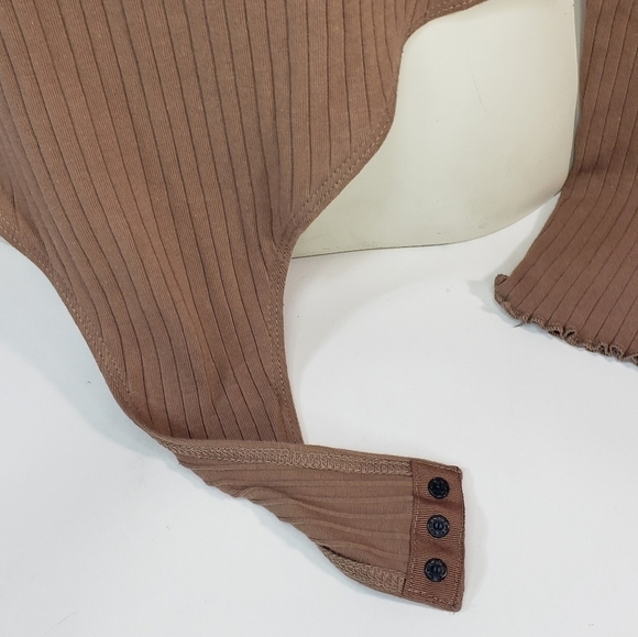 SHEIN Long Sleeve Bodysuit - Picture 4 of 6